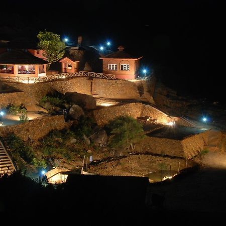 Honey Beach Cottages Гокарна Екстериор снимка