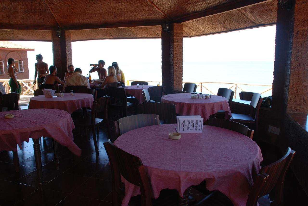 Honey Beach Cottages Гокарна Екстериор снимка